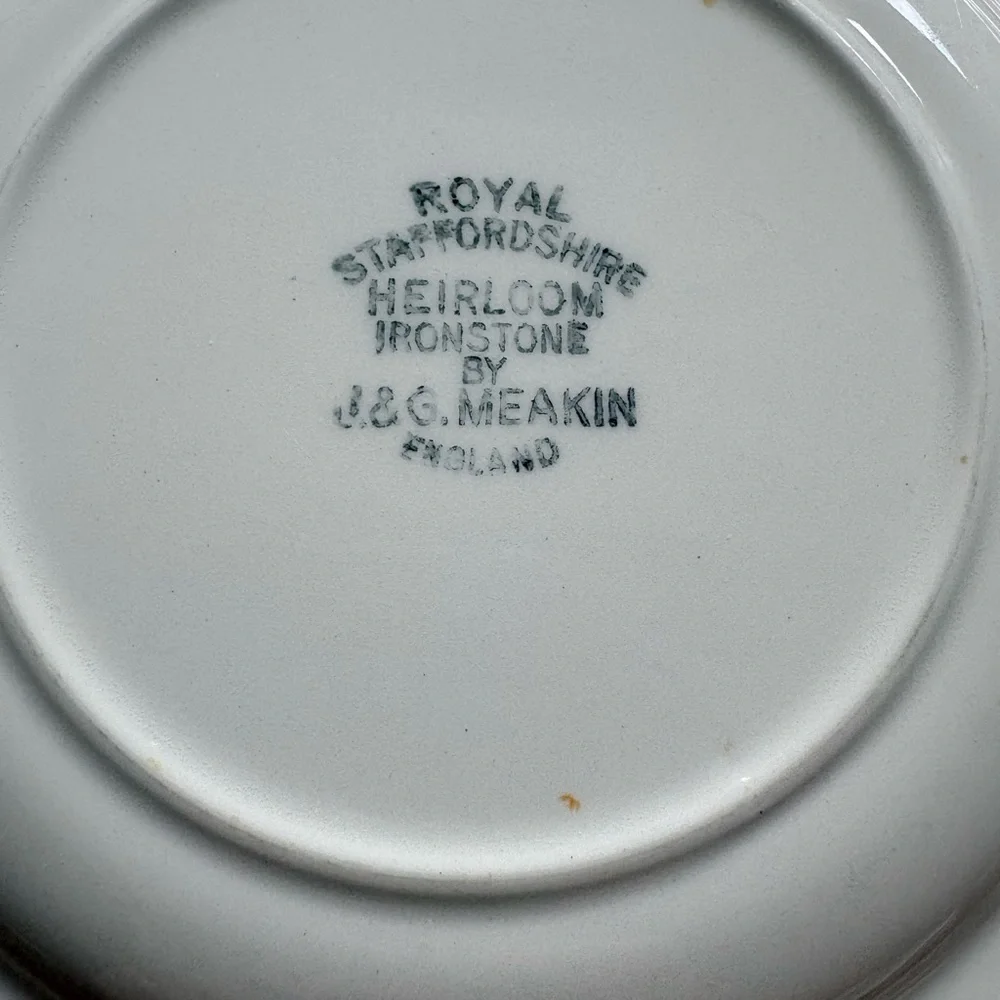 J&G Meakin Royal Staffordshire Heirloom Ironstone white set of 4 Plates ~7 in